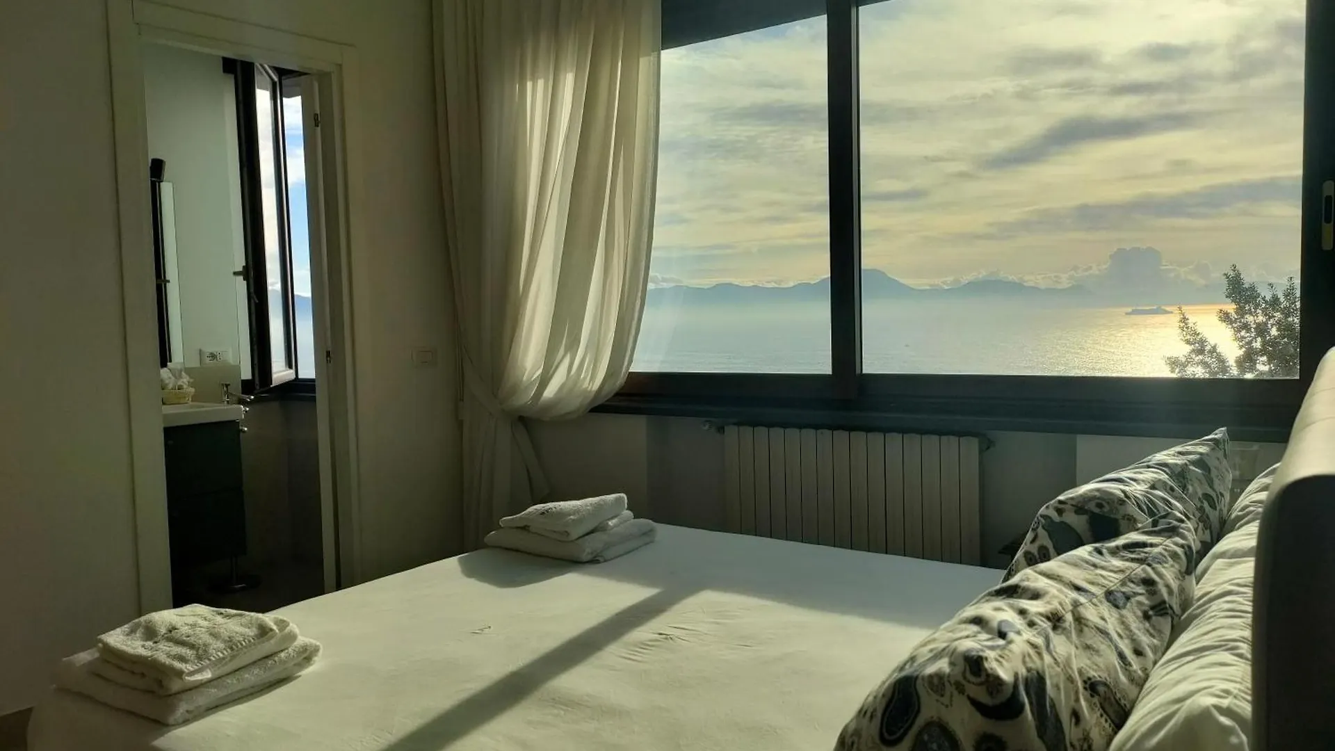 La Tolda - La Vista Clara Hotel Naples Italy